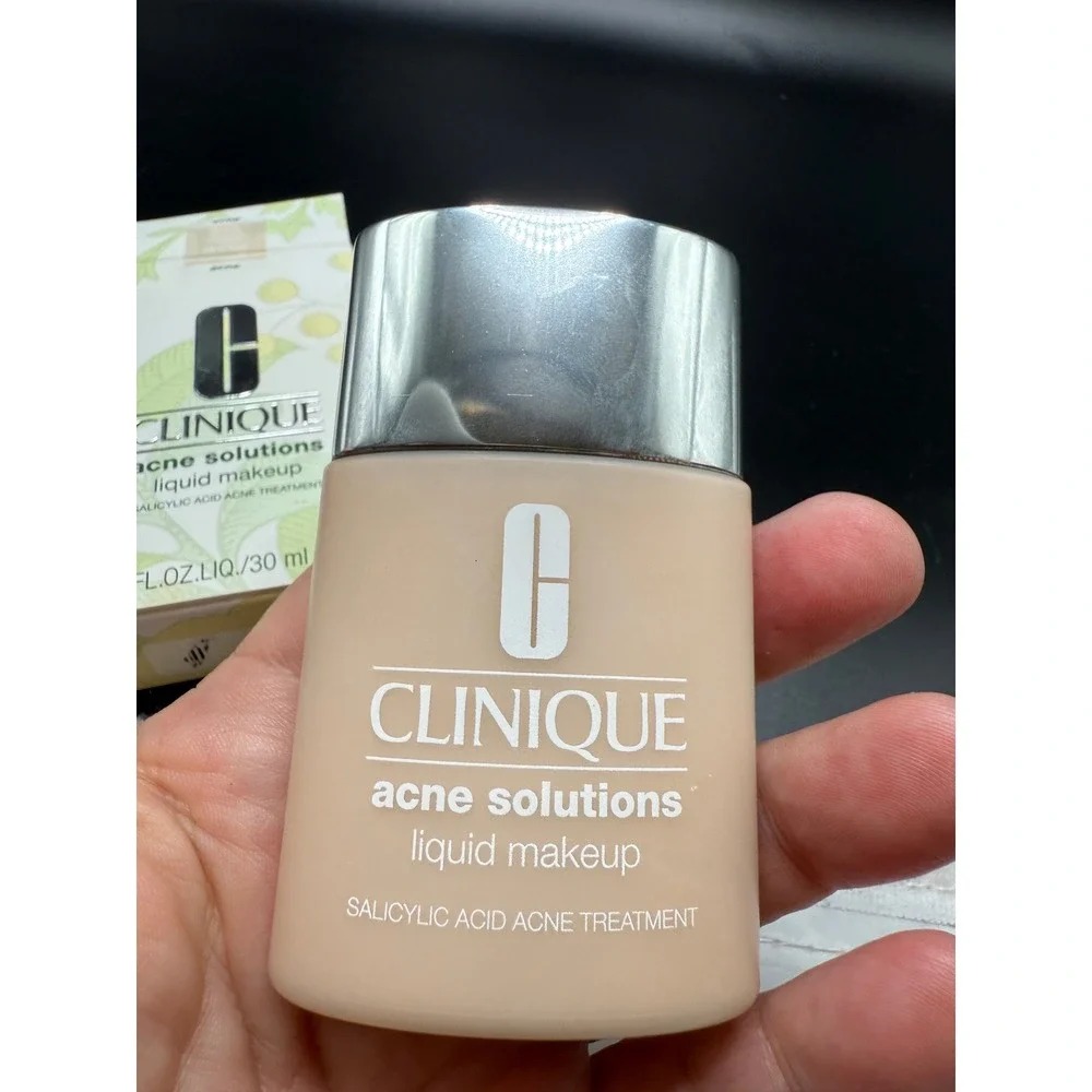 Clinique Acne Solutions Liquid Makeup Foundation 1 FL.OZ Salicylic Acid used 1 x